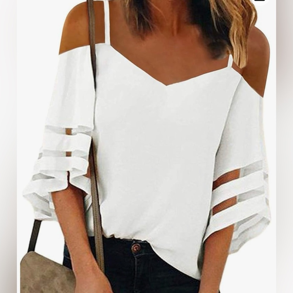 Women’s White Vneck Mesh Panel 3/4 Bell Sleeve Blouse NWOT Size Medium